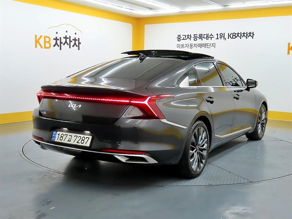 KIA K8 - Vista 4