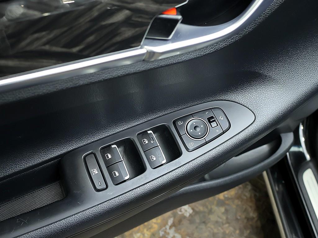 HYUNDAI Grandeur 2018 Negro - Importación desde Corea - HF Imports Iquique - Foto 13