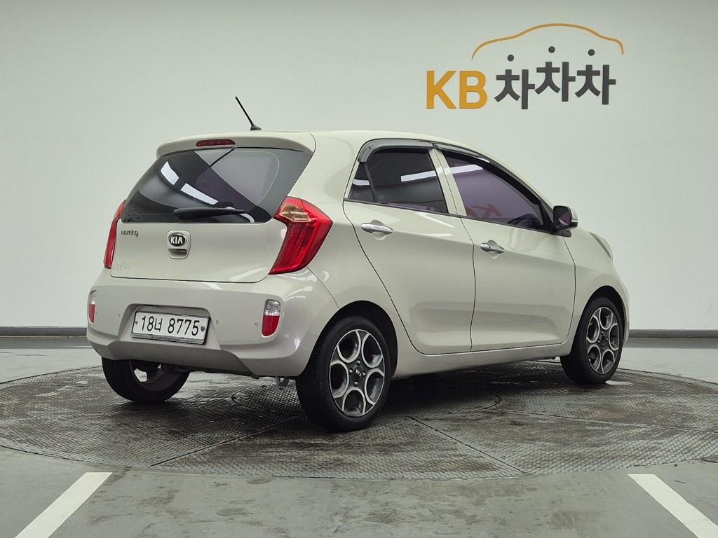 KIA Morning - Vista 4
