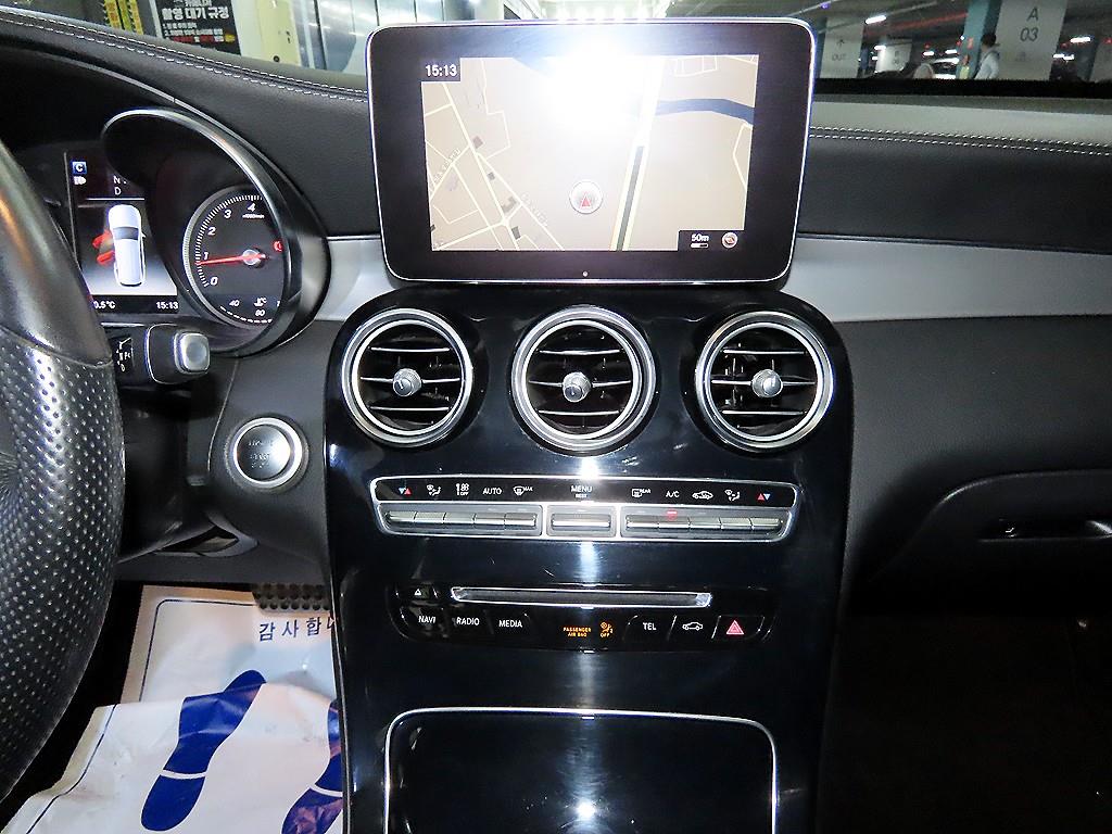 Mercedes Benz GLC Class - Vista 11