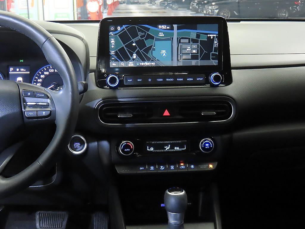 HYUNDAI Kona - Vista 11