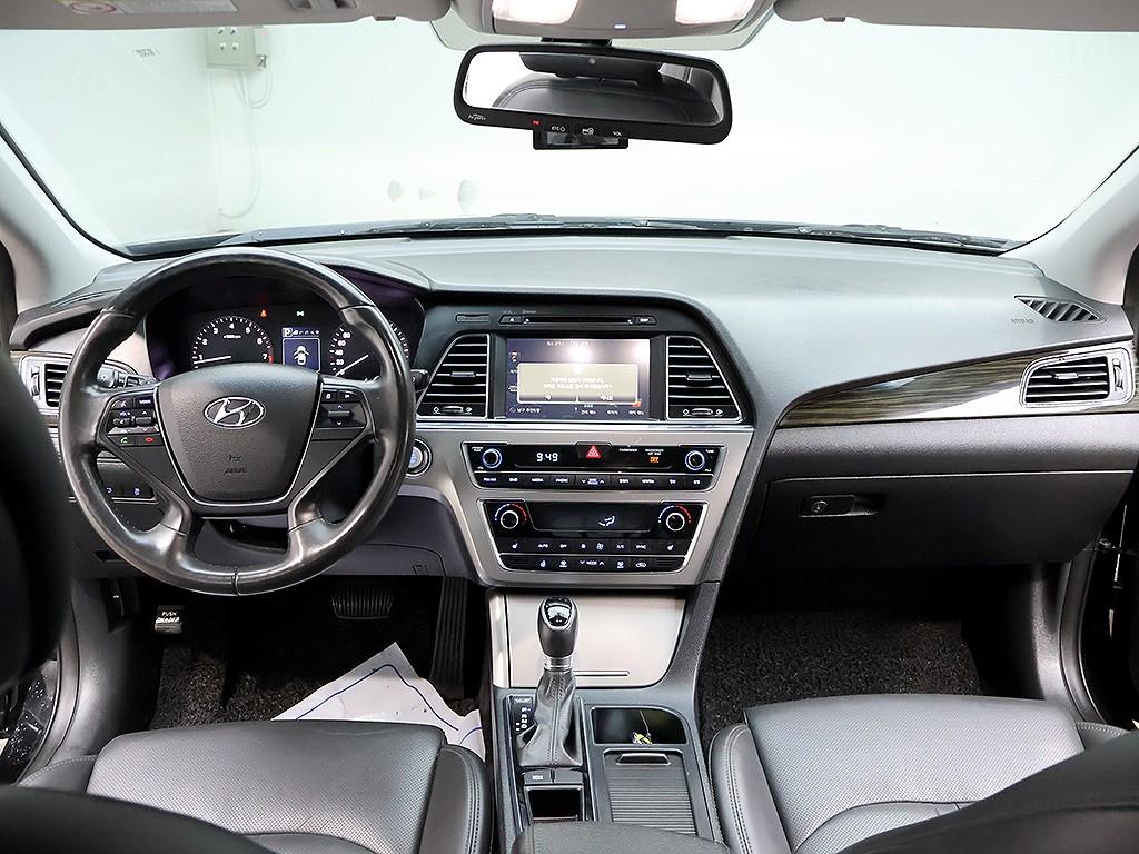 HYUNDAI Sonata - Vista 9