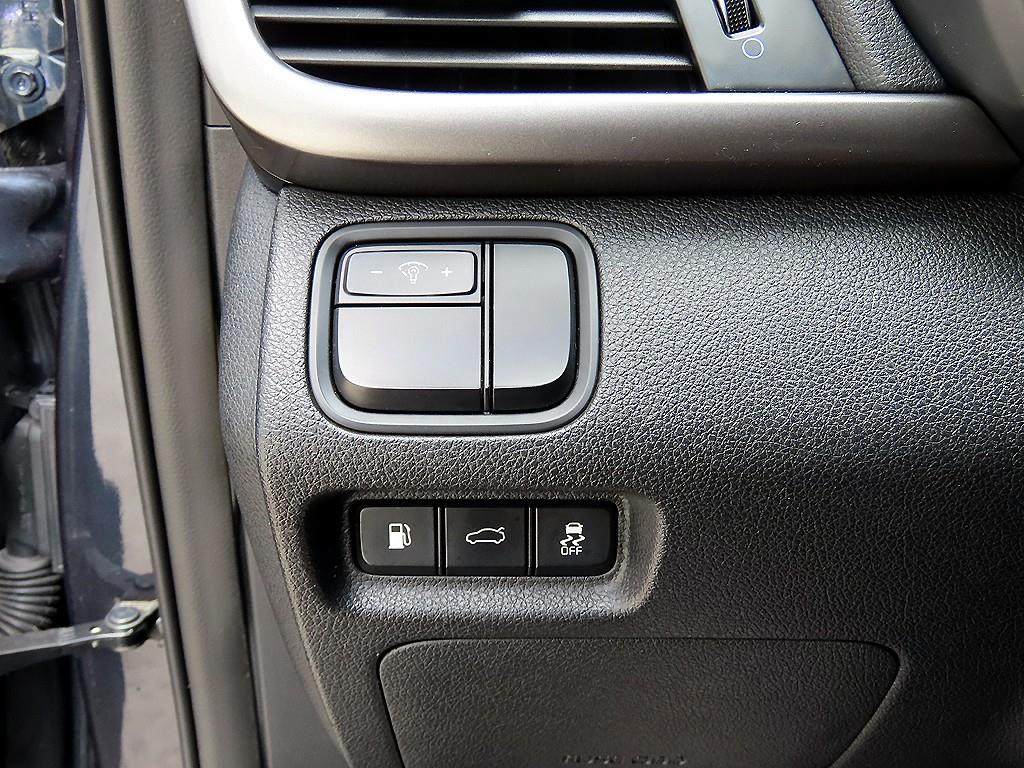KIA K5 - Vista 12