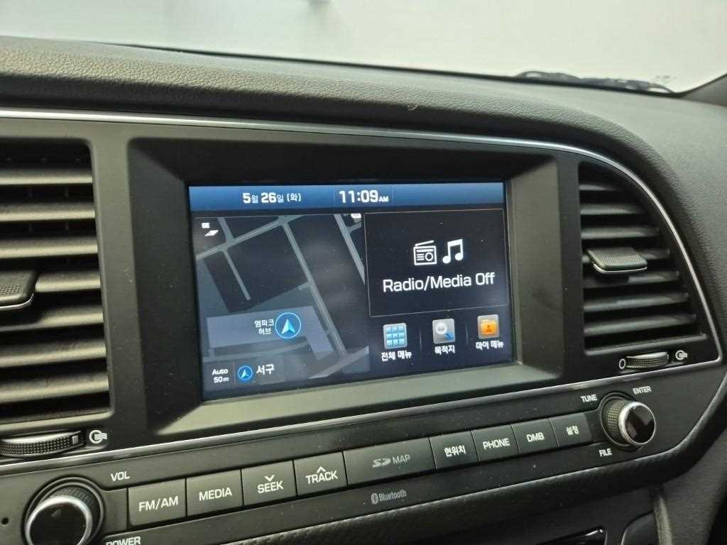HYUNDAI Avante 2017 Blanco - Importación desde Corea - HF Imports Iquique - Foto 14