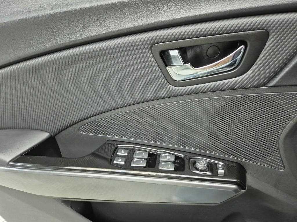 Ssangyong Tivoli 2022 Blanco - Importación desde Corea - HF Imports Iquique - Foto 17