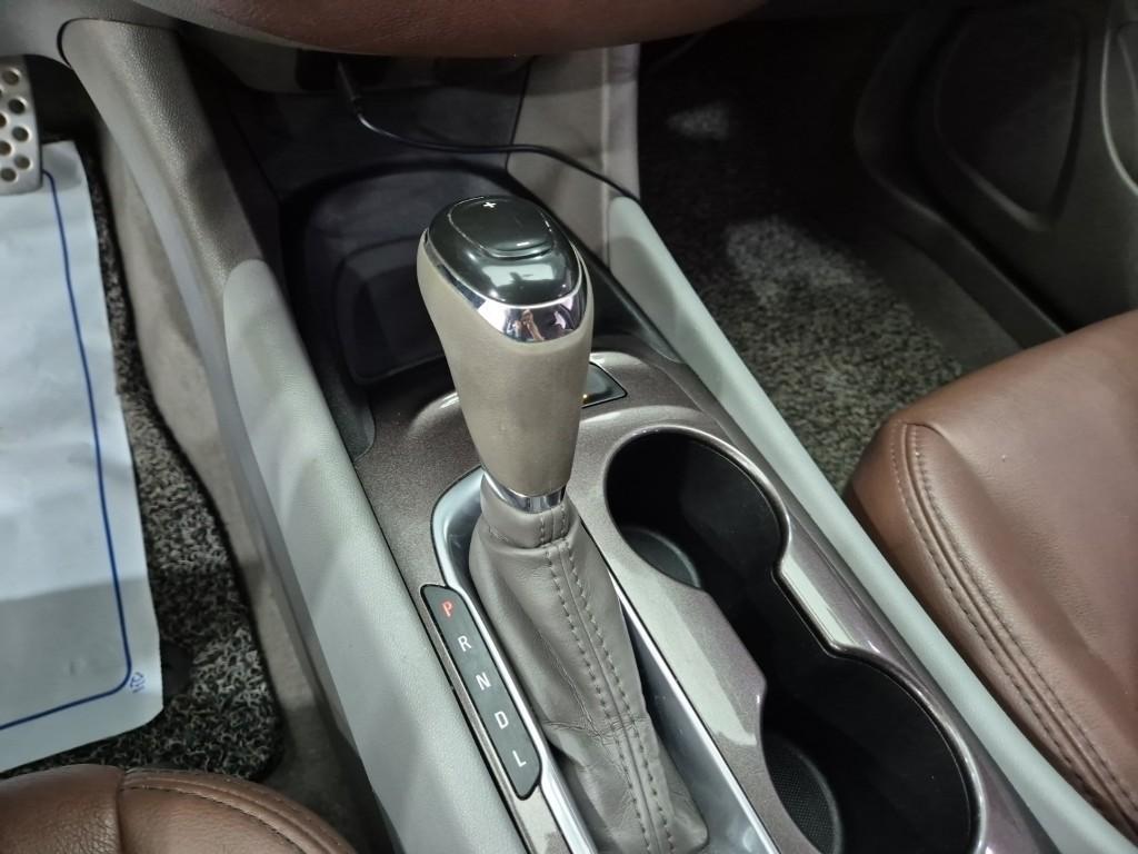 Chevrolet Malibu - Vista 10