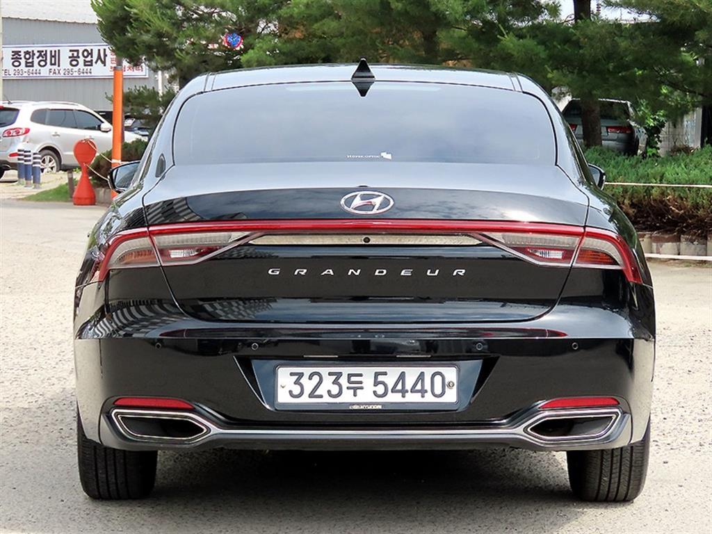 HYUNDAI Grandeur - Vista 4
