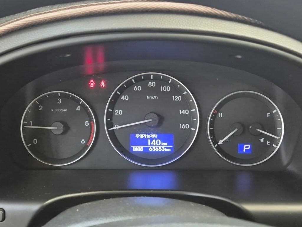 HYUNDAI Starex - Vista 6