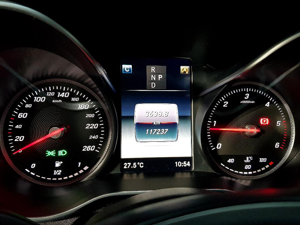 Mercedes Benz C Class - Vista 7