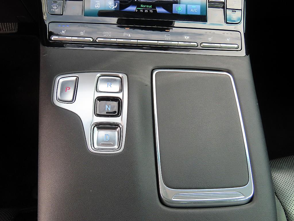 HYUNDAI Grandeur - Vista 11