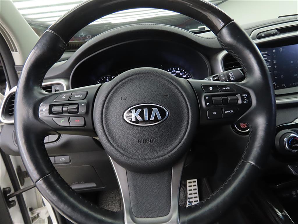 KIA Sorento - Vista 8