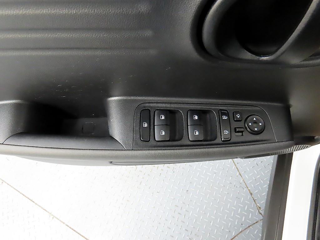 HYUNDAI Casper - Vista 11