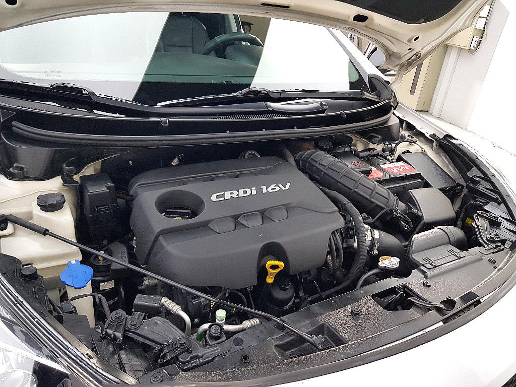 HYUNDAI i30 - Vista 6