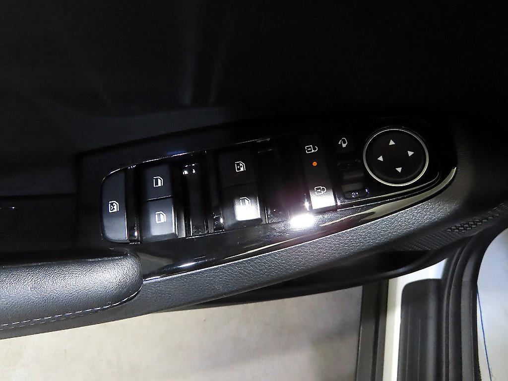 KIA Seltos 2025 Blanco - Importación desde Corea - HF Imports Iquique - Foto 13
