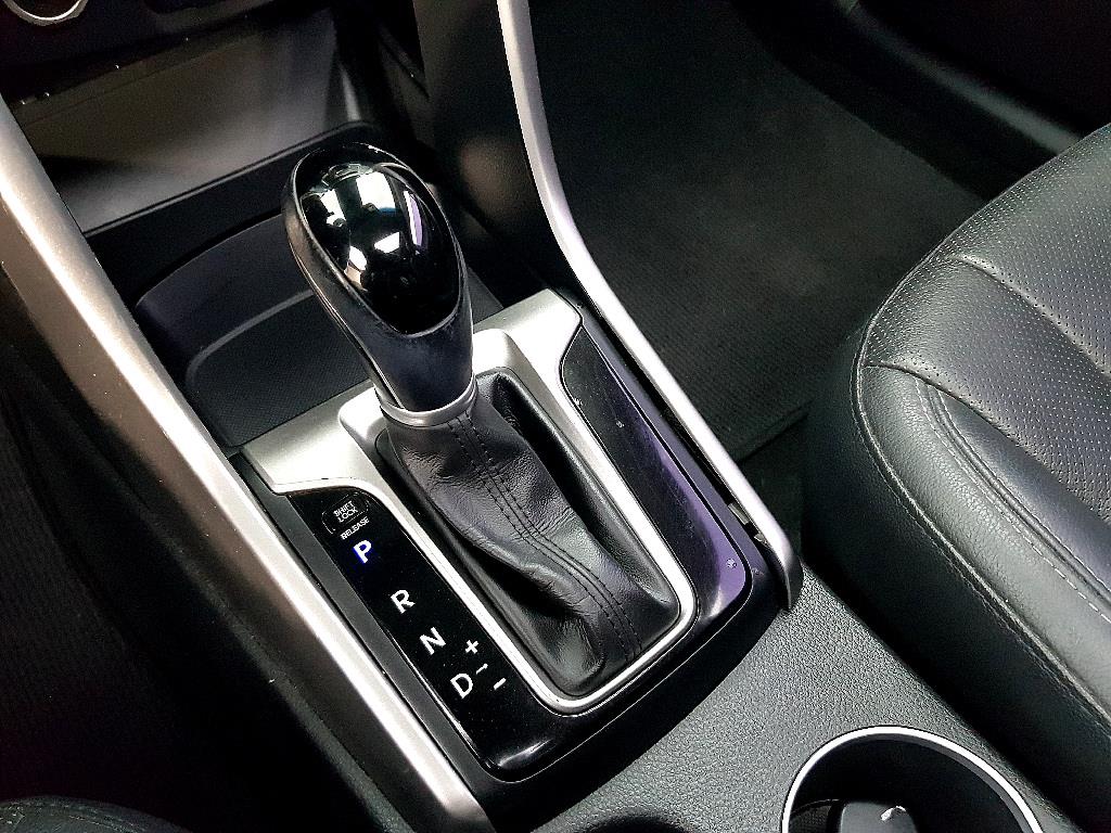 HYUNDAI i30 2014 Blanco - Importación desde Corea - HF Imports Iquique - Foto 14
