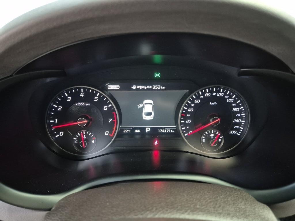 KIA Stinger - Vista 6