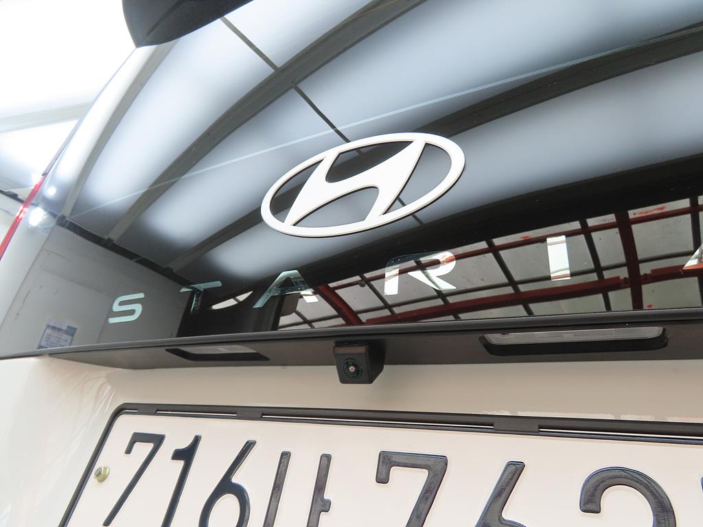 HYUNDAI Staria 2025 Blanco - Importación desde Corea - HF Imports Iquique - Foto 17