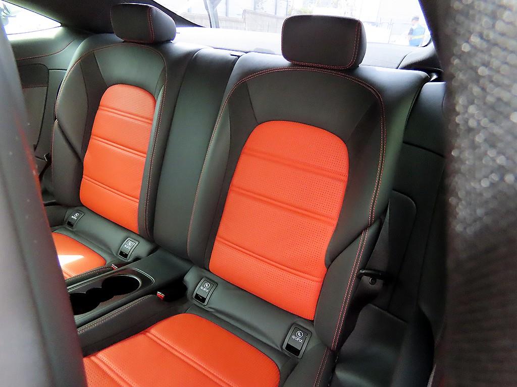 Mercedes Benz C Class - Vista 6
