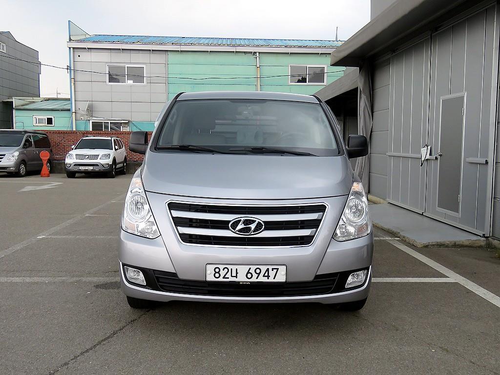 HYUNDAI Starex 2018 Plateado - Importación desde Corea - HF Imports Iquique - Foto 1