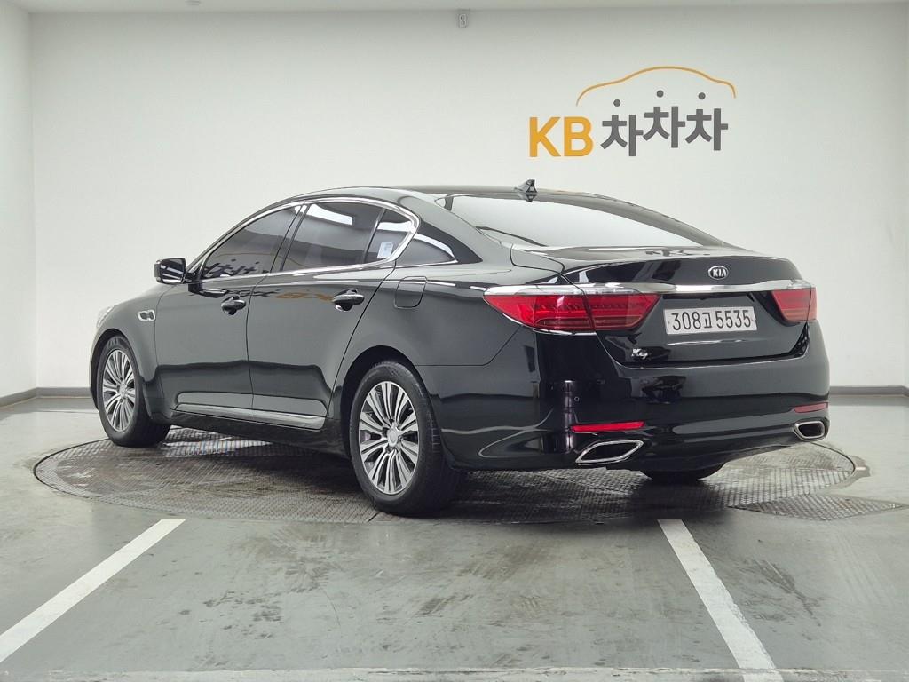 KIA K9 - Vista 3