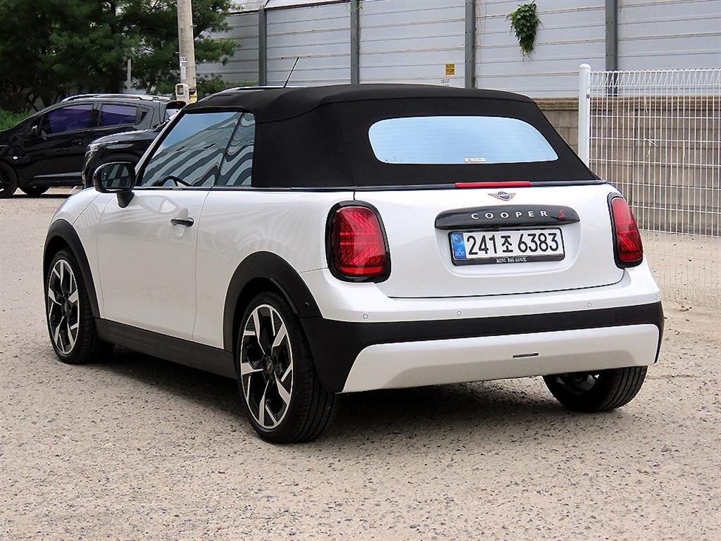 Mini Cooper Convertible - Vista 3