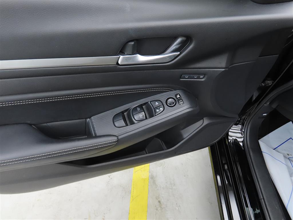 Nissan Altima - Vista 12
