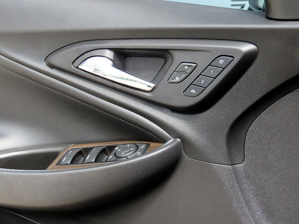 Chevrolet Malibu - Vista 11