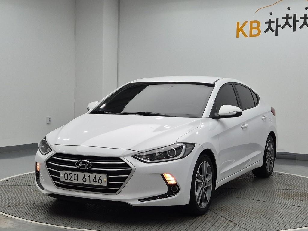 HYUNDAI Avante 2018 Blanco - Importación desde Corea - HF Imports Iquique - Foto 1