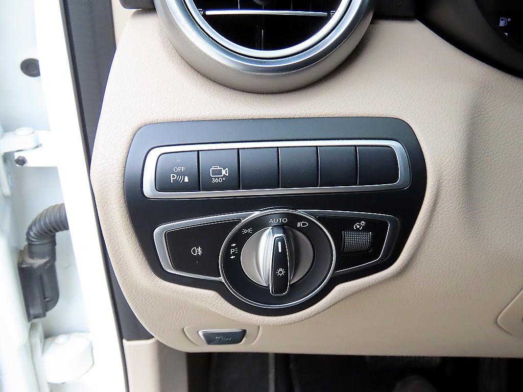 Mercedes Benz GLC Class - Vista 12