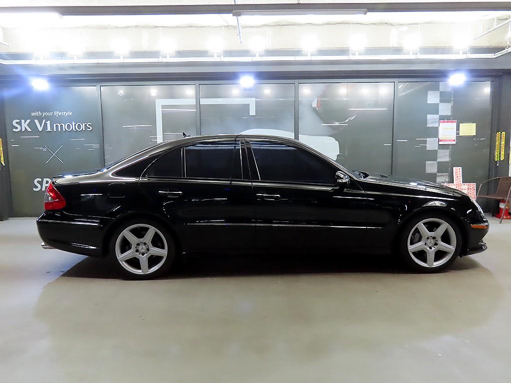 Mercedes Benz E class - Vista 3
