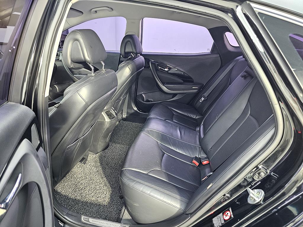 HYUNDAI Grandeur - Vista 9