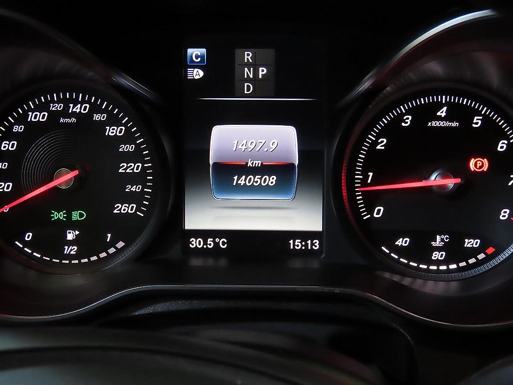 Mercedes Benz GLC Class - Vista 9