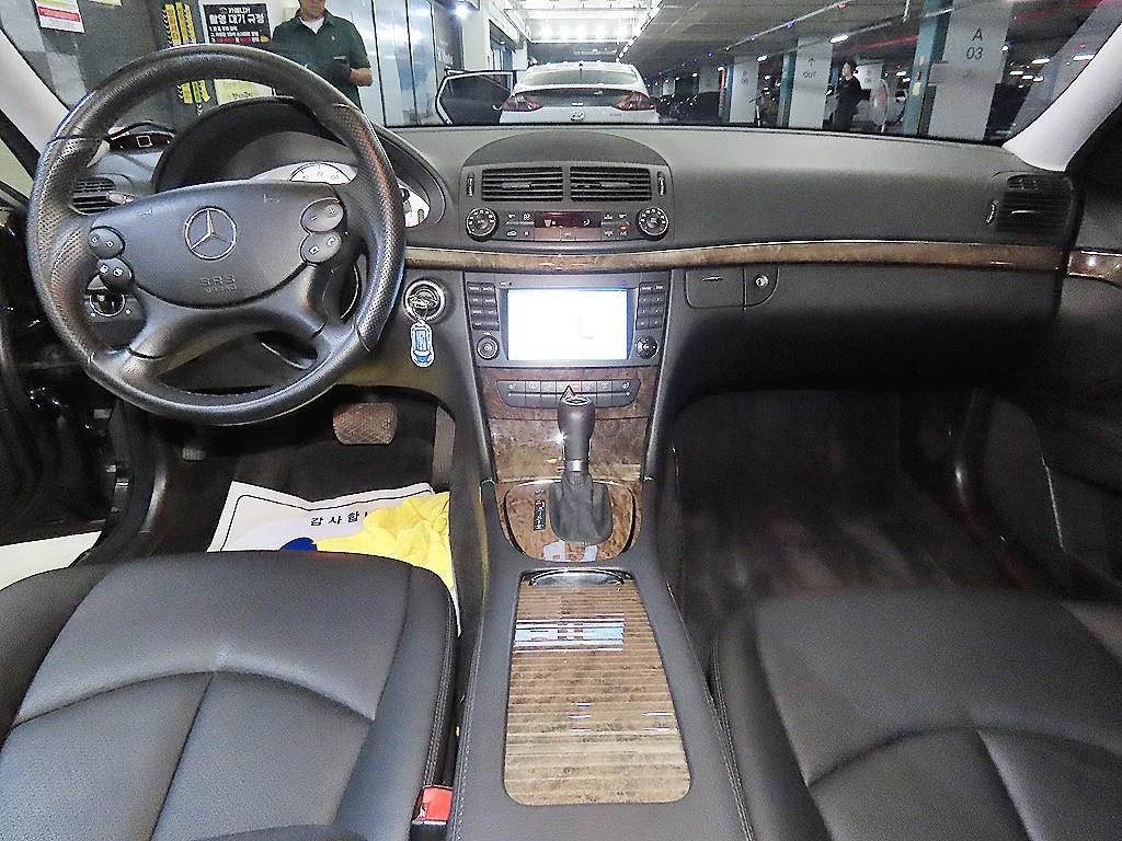 Mercedes Benz E class - Vista 10