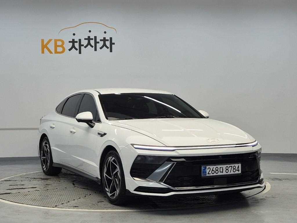 HYUNDAI Sonata - Vista 4