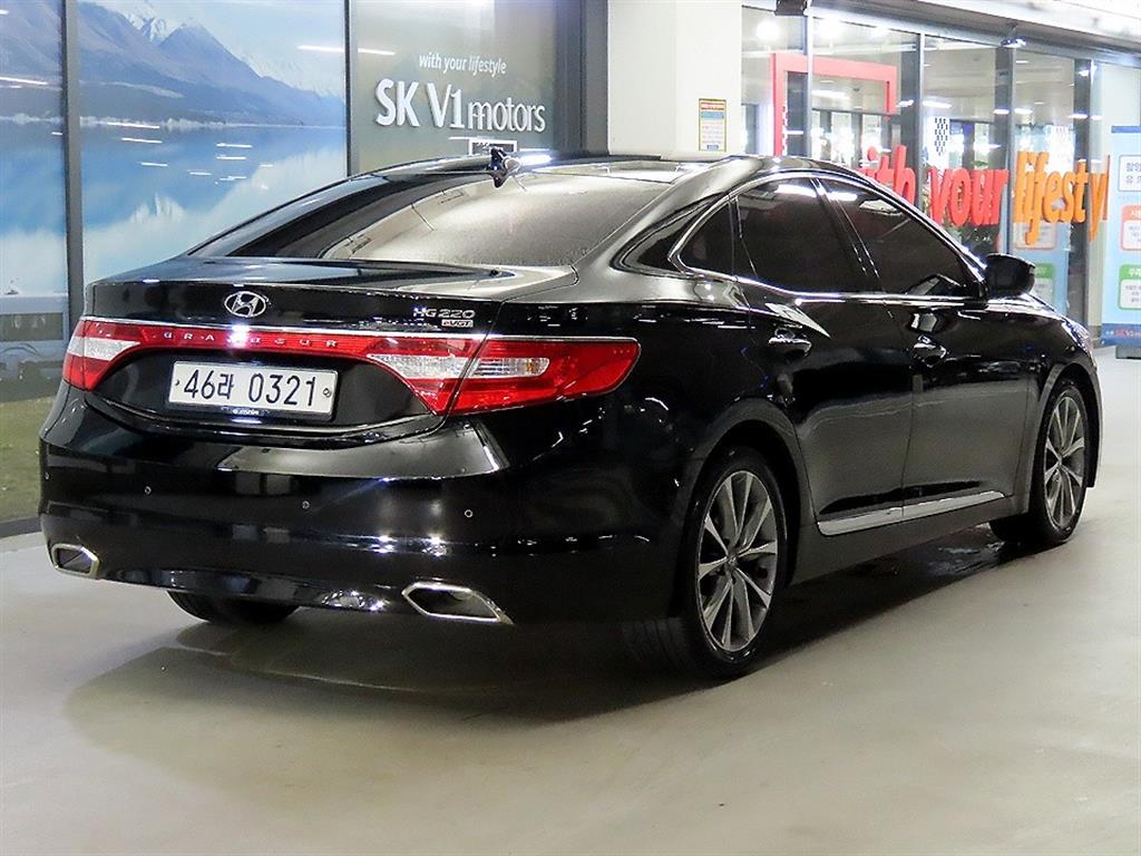 HYUNDAI Grandeur - Vista 4