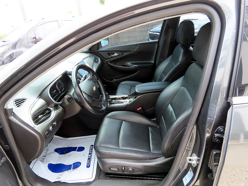 Chevrolet Malibu - Vista 5