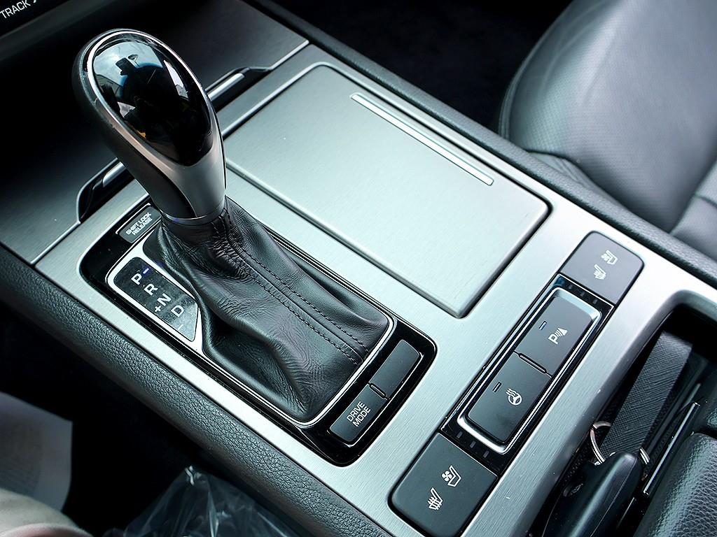 HYUNDAI Genesis 2015 Gris - Importación desde Corea - HF Imports Iquique - Foto 7
