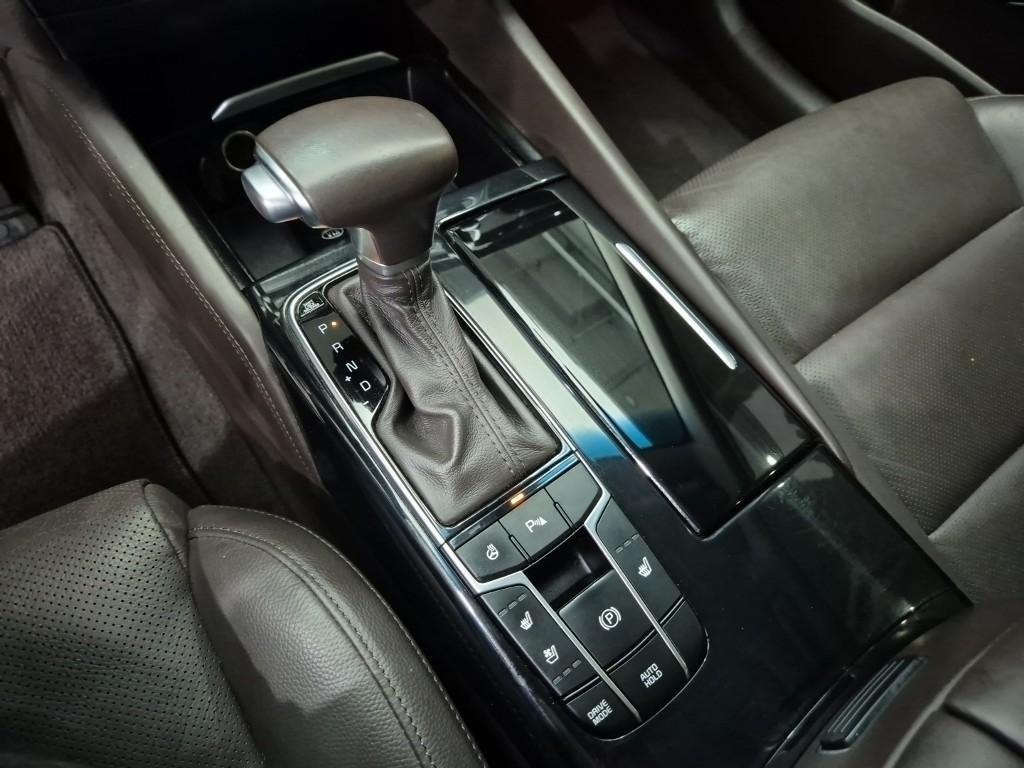 KIA K7 - Vista 8
