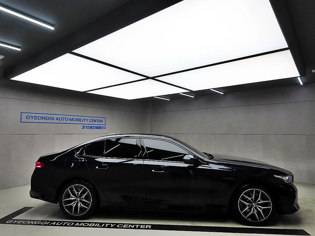 BMW 5 Series - Vista 2