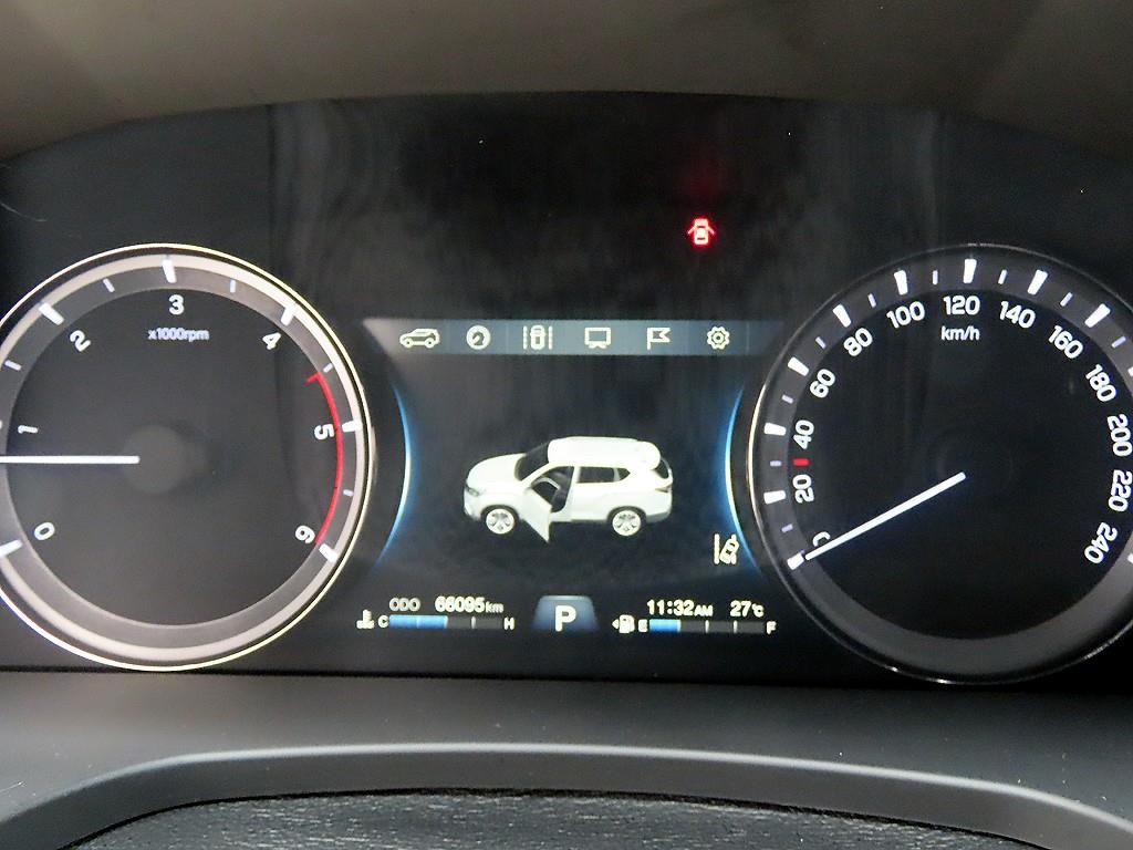 Ssangyong Rexton - Vista 9
