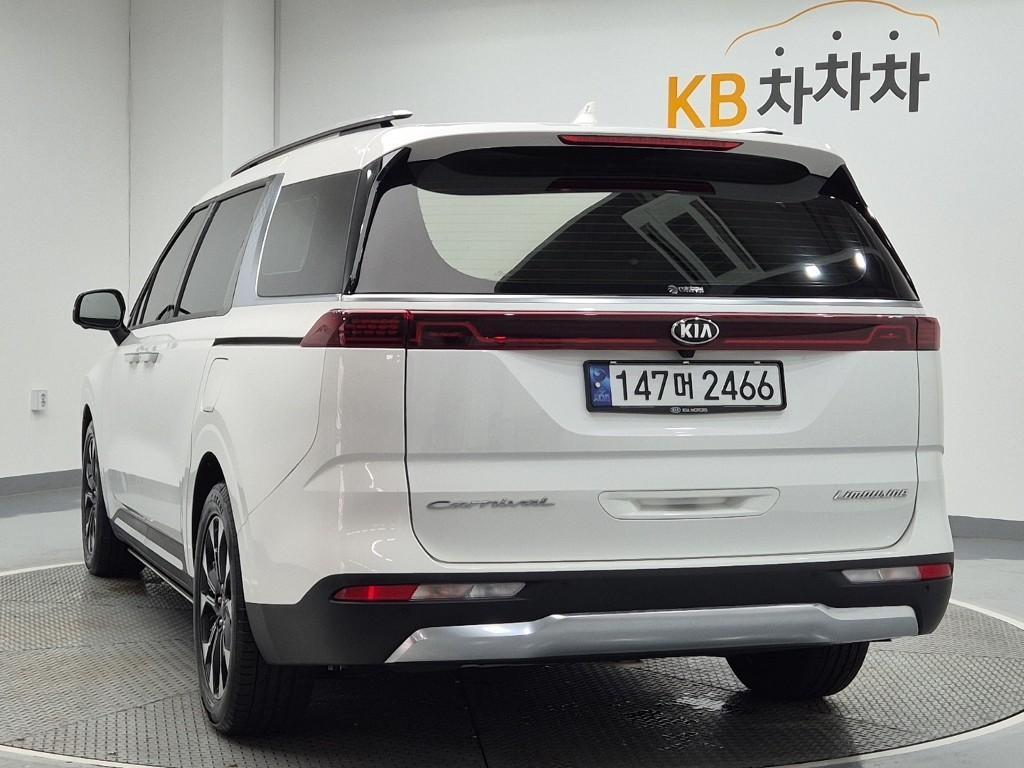 KIA Carnival - Vista 2