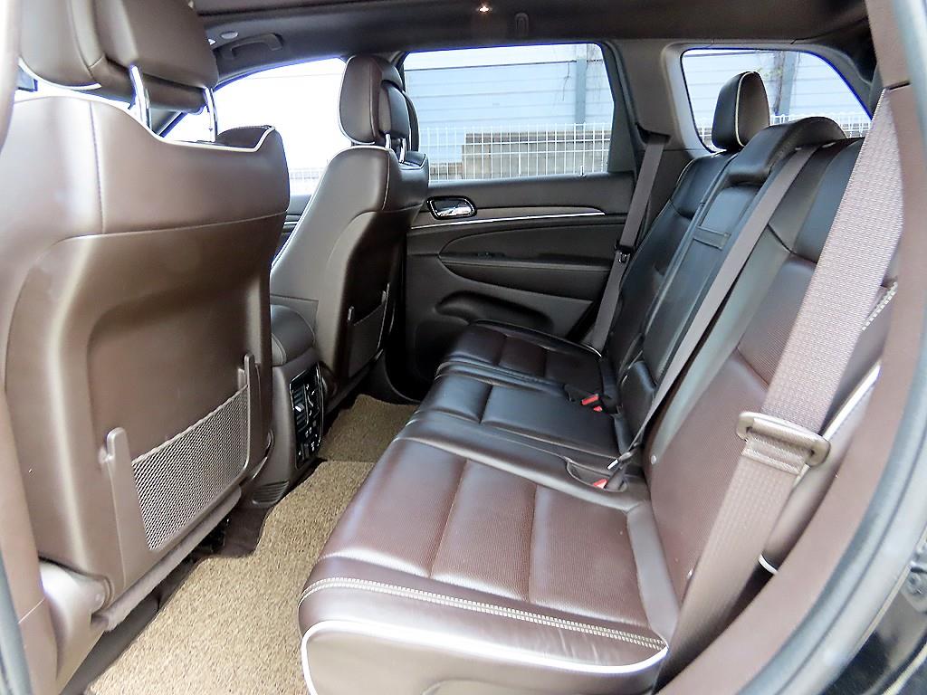 Jeep Cherokee - Vista 6