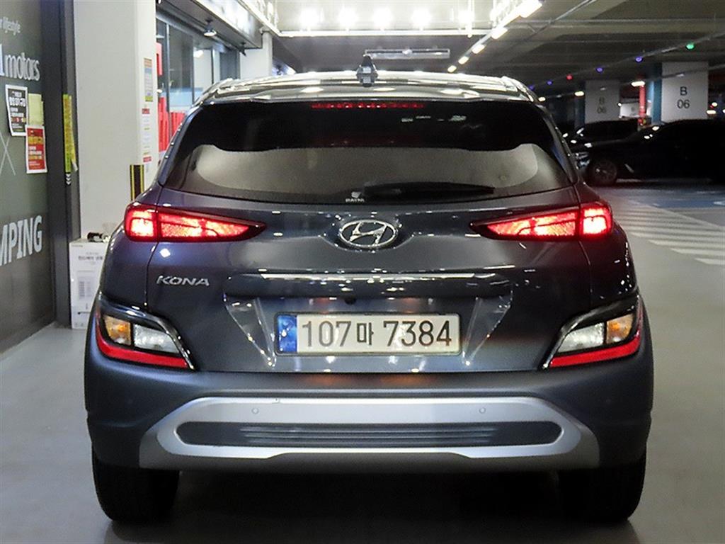 HYUNDAI Kona - Vista 5