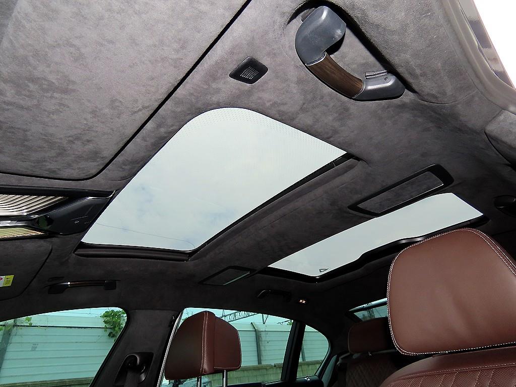BMW 7 Series 2021 Negro - Importación desde Corea - HF Imports Iquique - Foto 17
