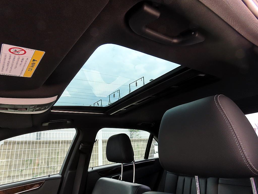 Mercedes Benz E class 2015 Gris - Importación desde Corea - HF Imports Iquique - Foto 17