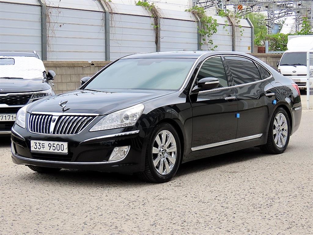 HYUNDAI Equus - Vista 2