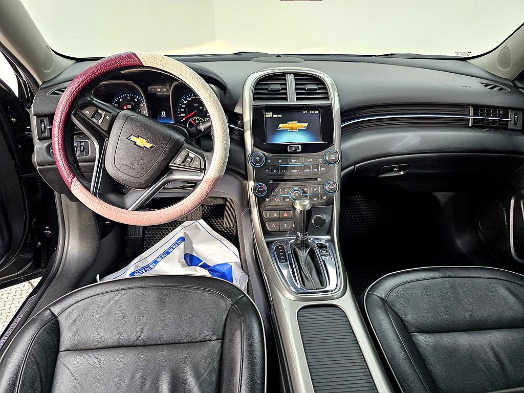 Chevrolet Malibu - Vista 5