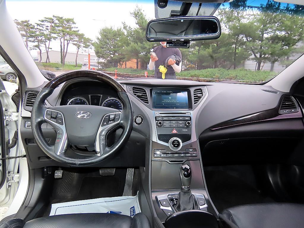 HYUNDAI Grandeur - Vista 7