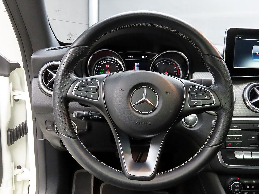 Mercedes Benz CLA Class - Vista 9