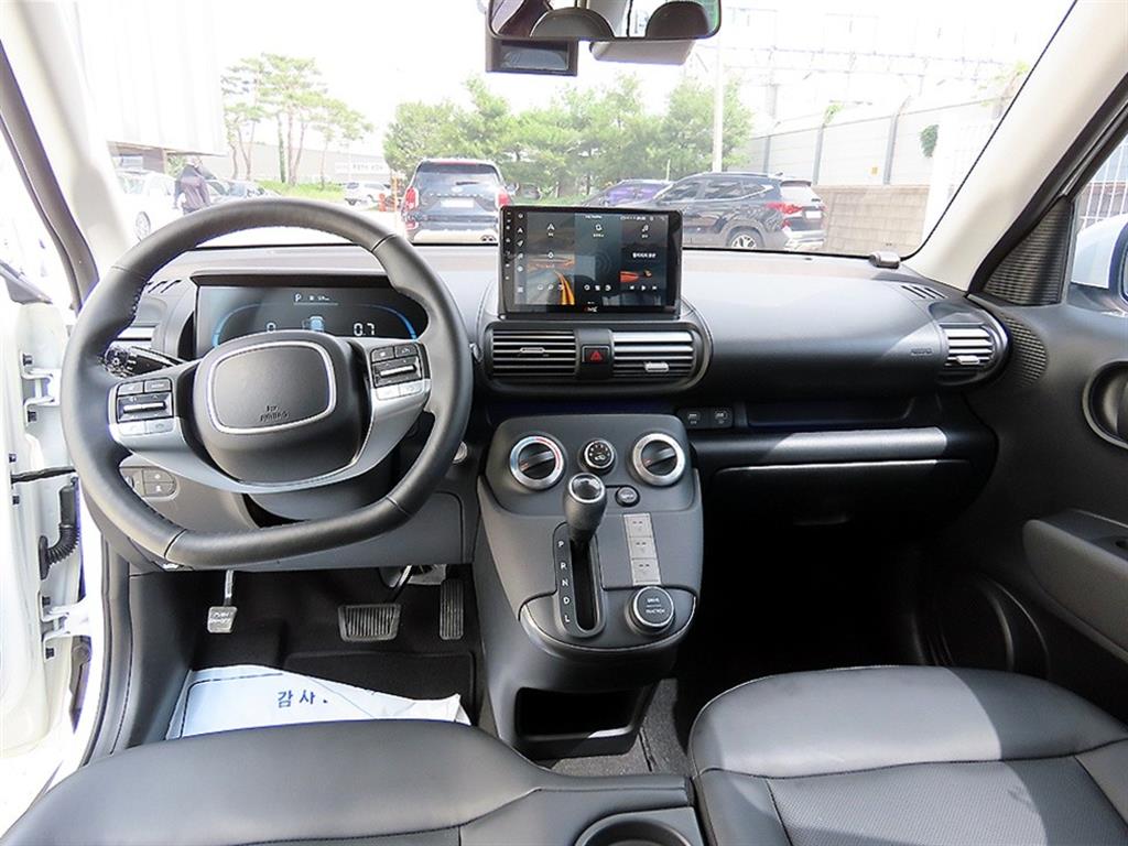 HYUNDAI Casper - Vista 7